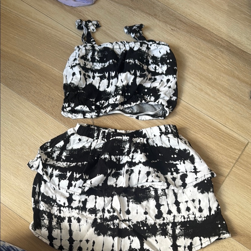 PLACE Black and White Tie-Dye Set